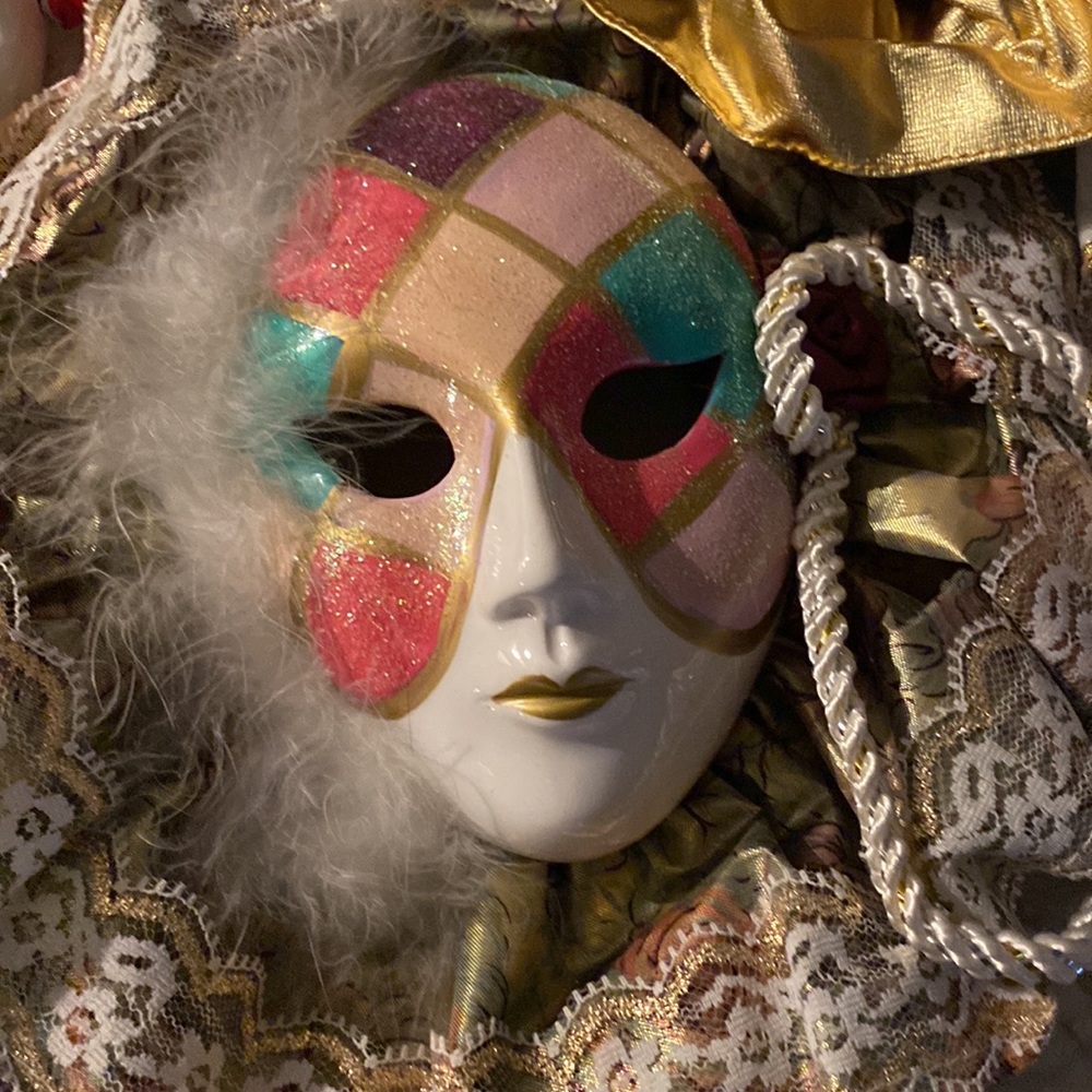 Masquerade faces - Picture 4 of 4
